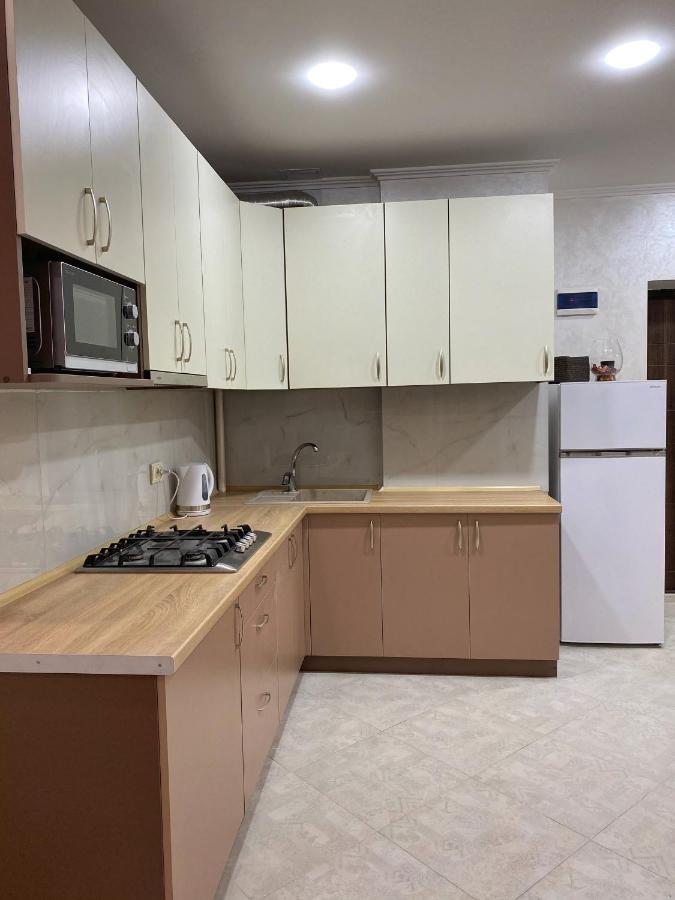 Apartment In Khmelnytsky Street Lviv Exterior foto
