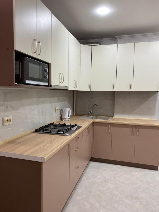 Apartment In Khmelnytsky Street Lviv Exterior foto