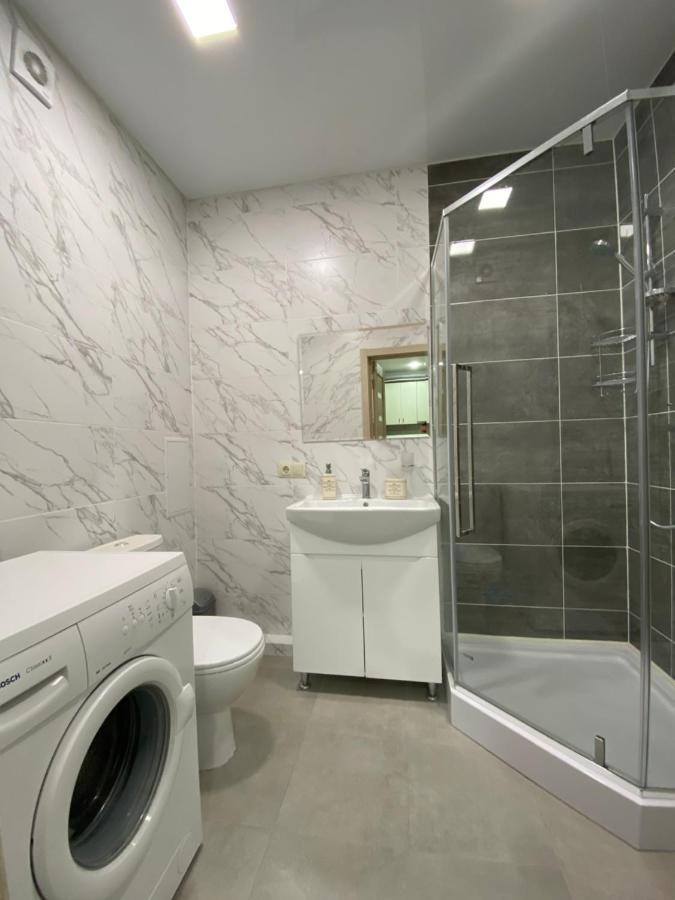 Apartment In Khmelnytsky Street Lviv Exterior foto